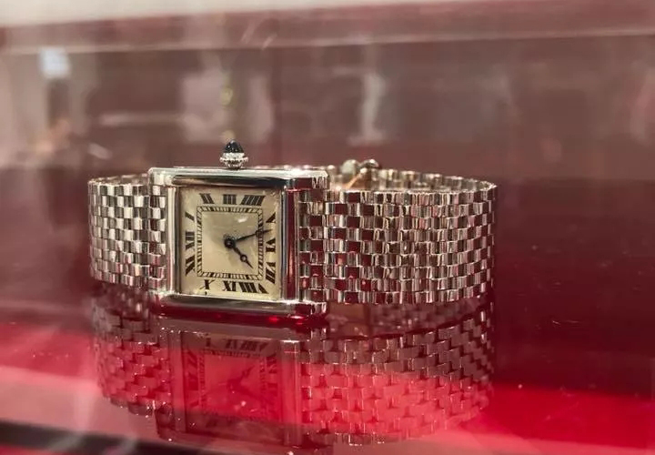 「ギャルソン」で「カルティエ」時計を売る男が見つけた2つのブランドの共通点は？